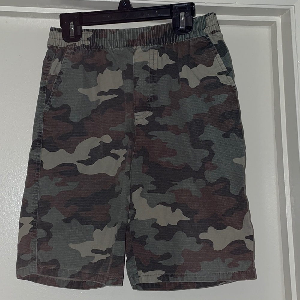 Levi’s Kids Camo Shorts Sz L
